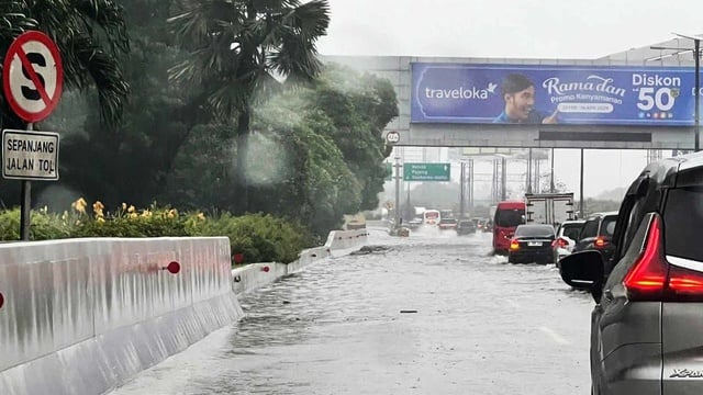 banjir tol bandara