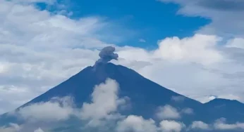 Gunung Semeru Erupsi Kembali, Letusan Capai 700 Meter