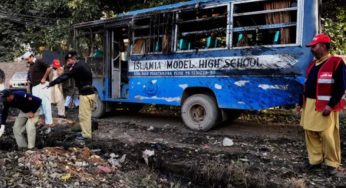Bus Sekolah Jadi Sasaran Bom Bunuh Diri, Pakistan Tuding India