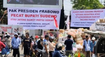 Alun-alun Pati Ramai Jelang Demo Besok, 100 Ribu Warga Diperkirakan Ikut