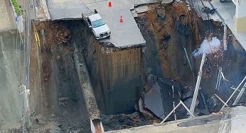 Detik-Detik Momen Mengerikan Saat Sinkhole Raksasa Terbentuk di Tengah Kota Bangkok, Thailand