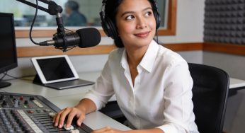 Di Tengah Arus Globalisasi, Radio Komunitas Jadi Benteng Terakhir Himne Daerah