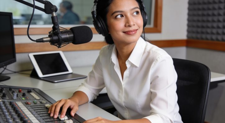 Di Tengah Arus Globalisasi, Radio Komunitas Jadi Benteng Terakhir Himne Daerah
