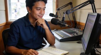 Di Balik Layar Radio Komunitas Rohani Lokal di Era Digital